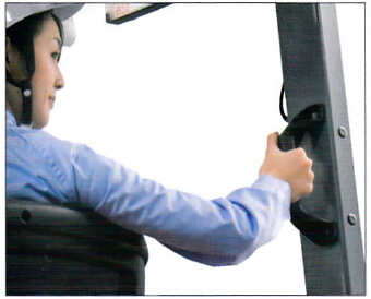 Tay vịn sau (tùy chọn) trên dòng xe nâng Toyota 7FB
