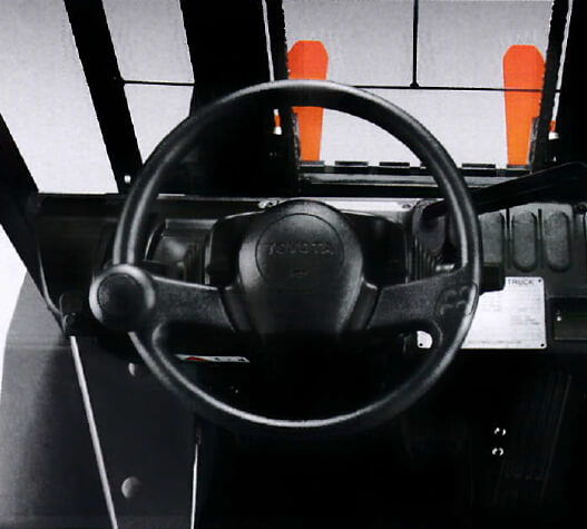 Tay lái kích thước nhỏ trên dòng xe nâng Toyota FDZN/FGZN